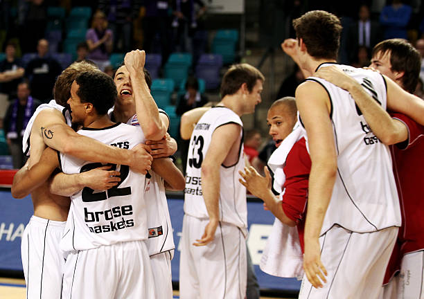 近的中游球 近的中游球