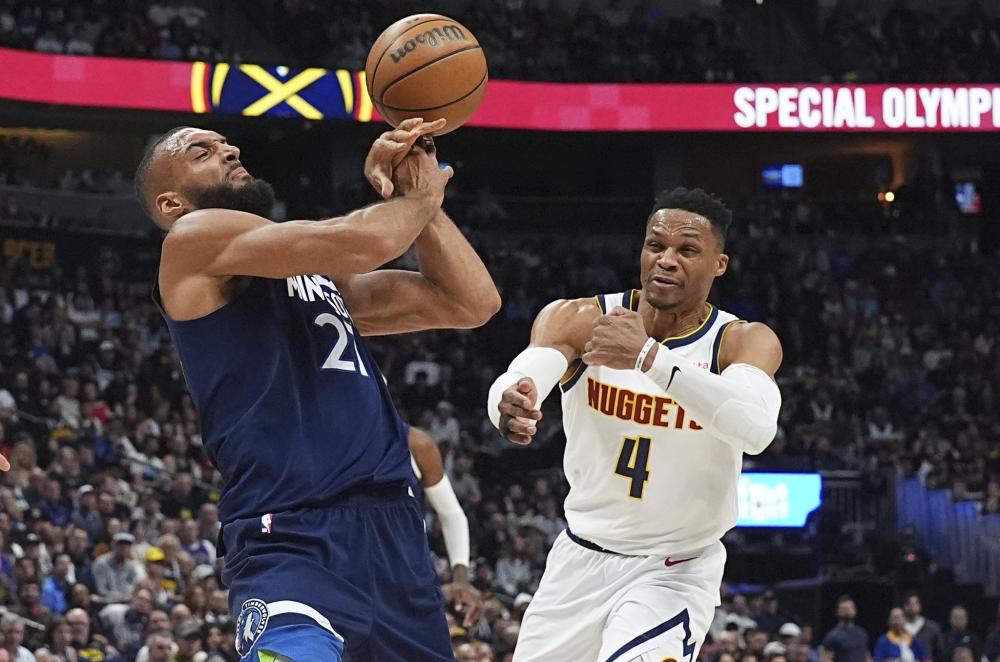 中的初始评 中的初始评