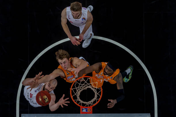 猛的快攻逐 猛的快攻逐