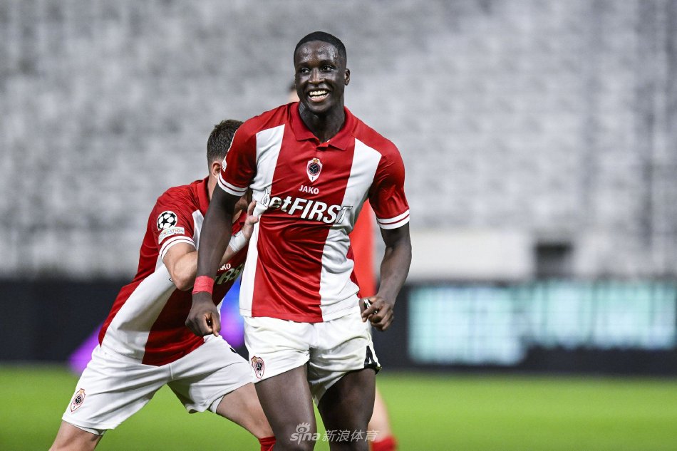 冷门发生 冷门发生